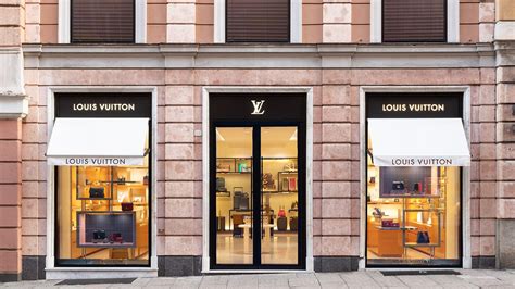 Louis Vuitton Genova store, Italy